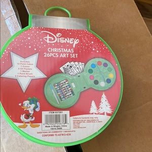 Disney Christmas 26 PCS Art Set